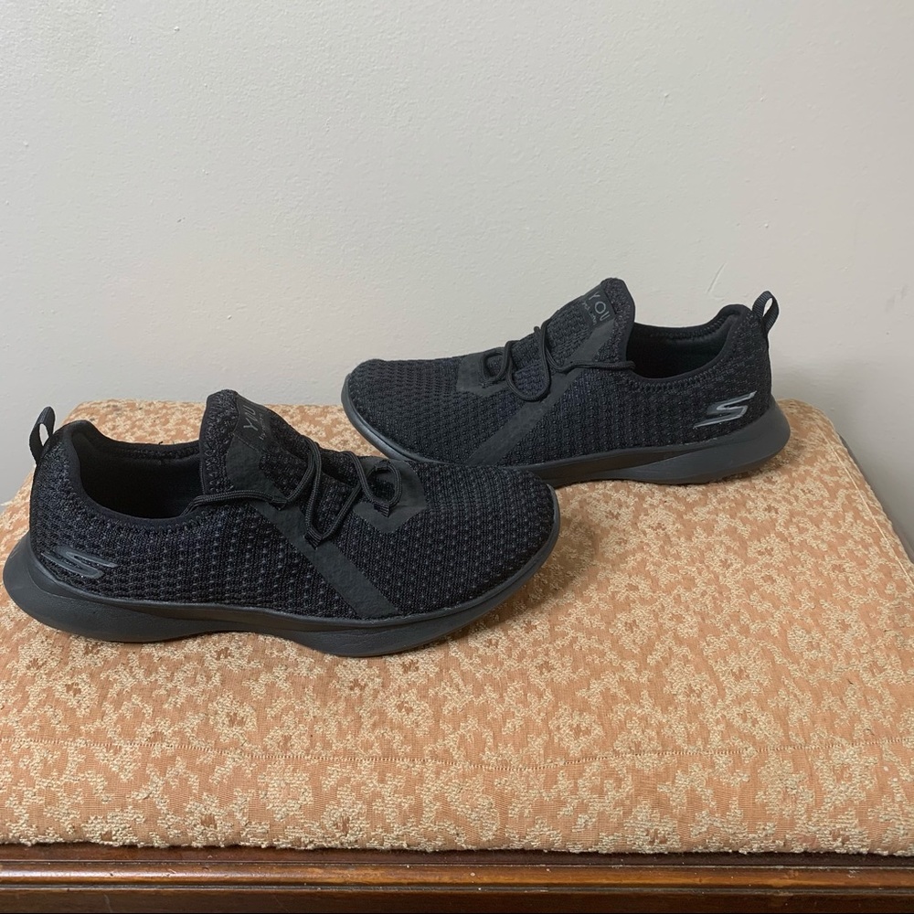 SKECHERS YOU Serene-Tranquility Black Shoes